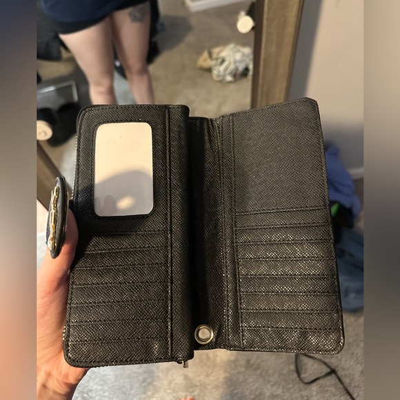 Michael Kors wristlet wallet - Picture 4 of 5